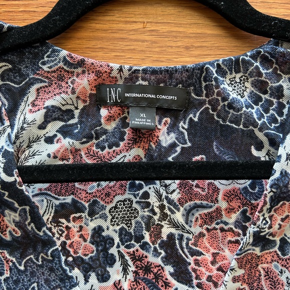 INC International Concepts Womens
Multicolor Floral Long Sleeve Blouse Top - Picture 5 of 10